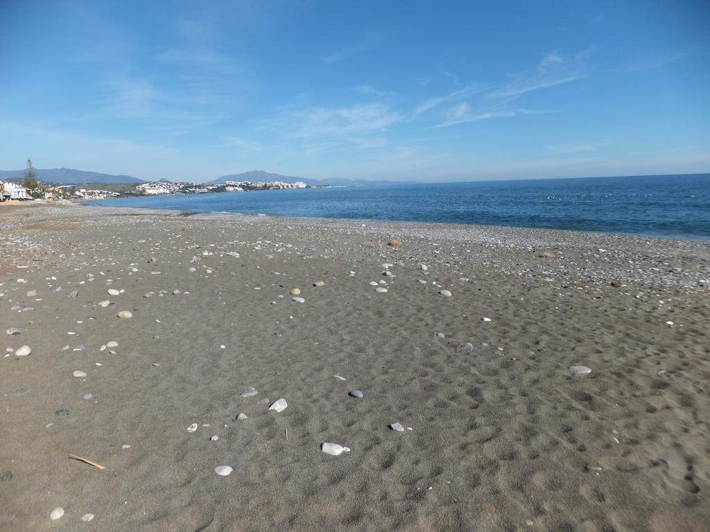 Apartamento Bahia Dorada Estepona Luaran gambar