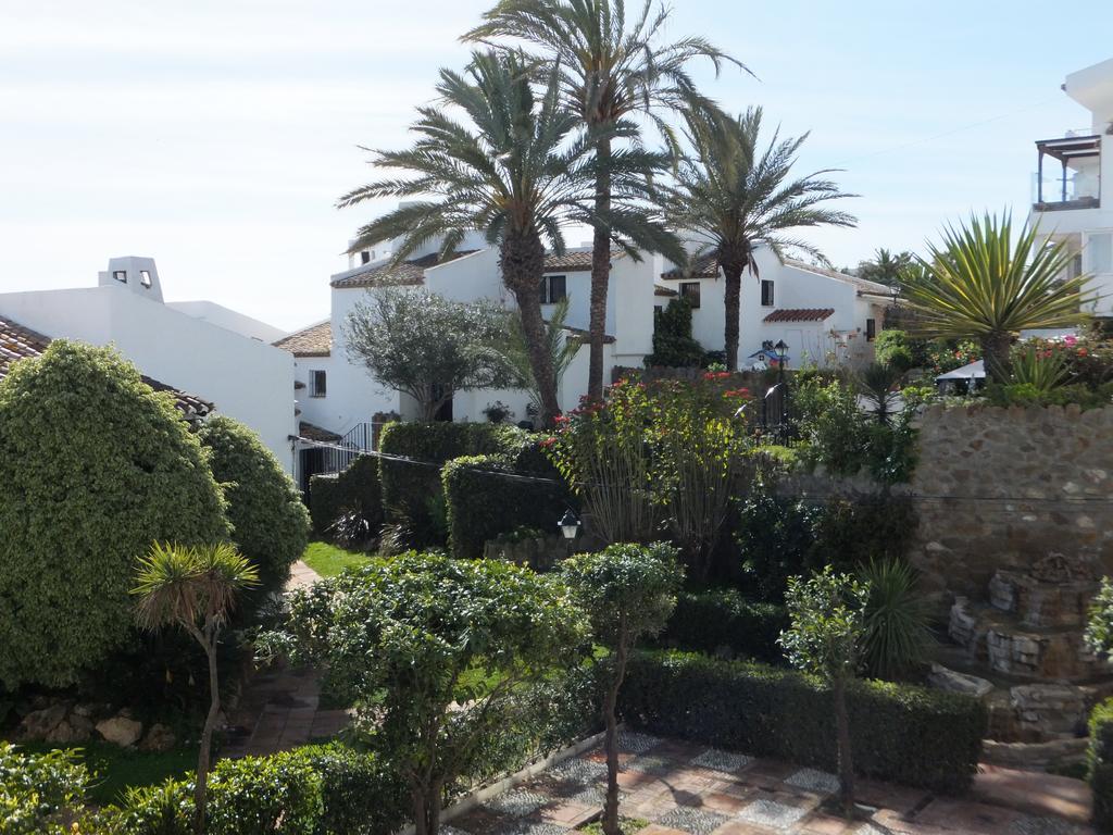 Apartamento Bahia Dorada Estepona Luaran gambar