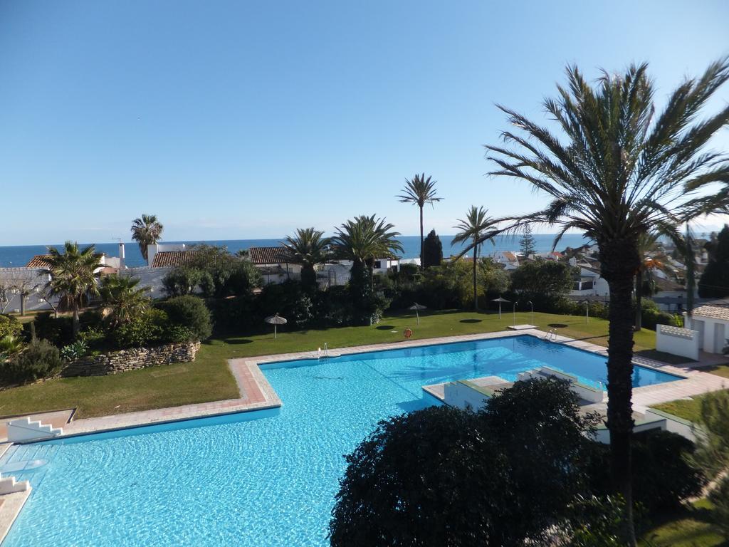 Apartamento Bahia Dorada Estepona Luaran gambar