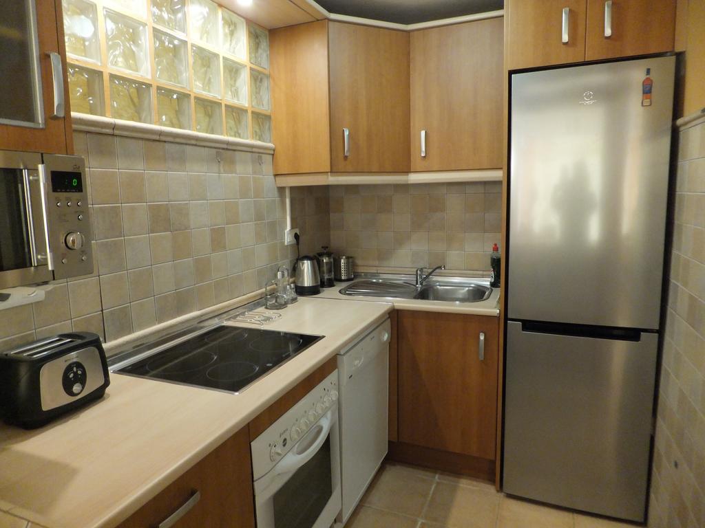 Apartamento Bahia Dorada Estepona Luaran gambar