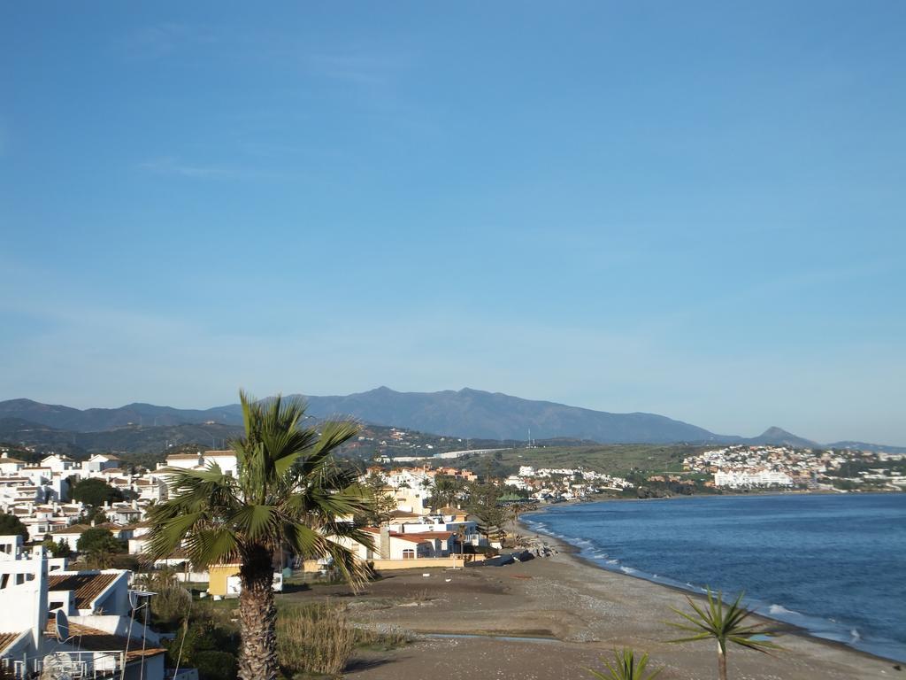 Apartamento Bahia Dorada Estepona Luaran gambar