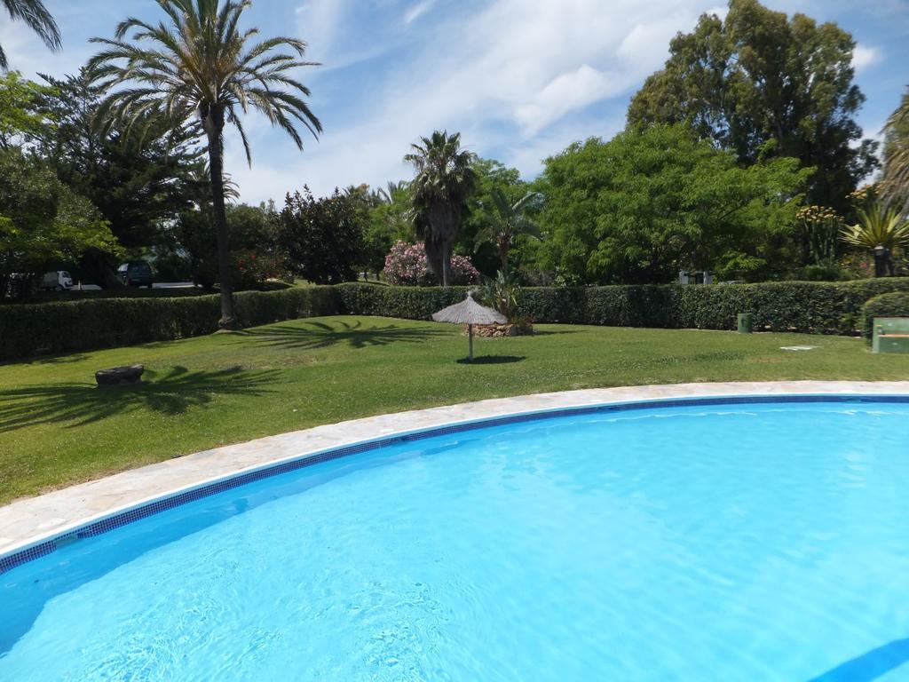 Apartamento Bahia Dorada Estepona Luaran gambar